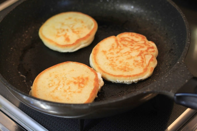 有機米で作った焙煎玄米粉のパンケーキ(200g×2袋)